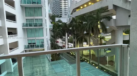 31 SE 5th Street Miami FL 33131