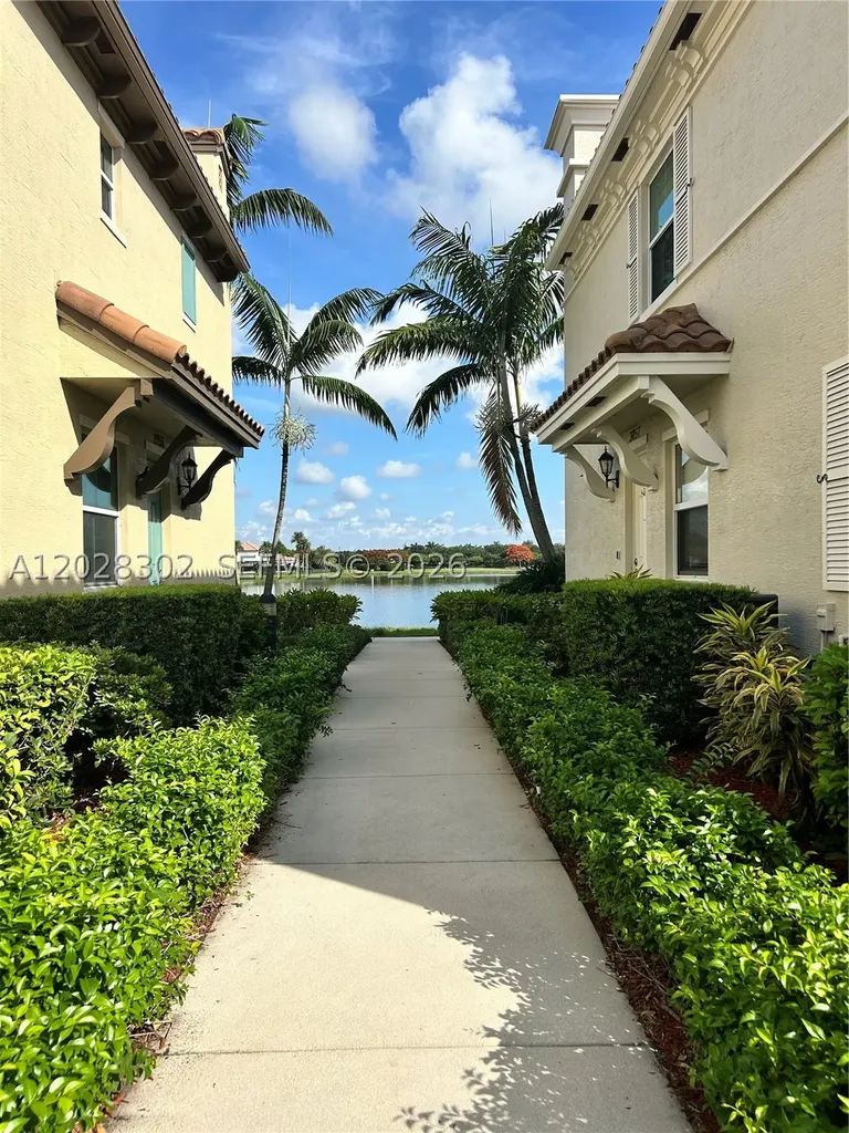 3057 Tortola Way Hollywood FL 33024