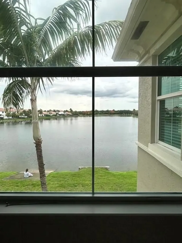 3057 Tortola Way Hollywood FL 33024