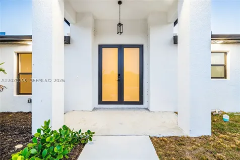 450 Mercedes Court Lehigh Acres FL 33972