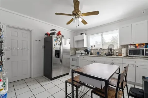 2453 SW 17th Street Miami FL 33145