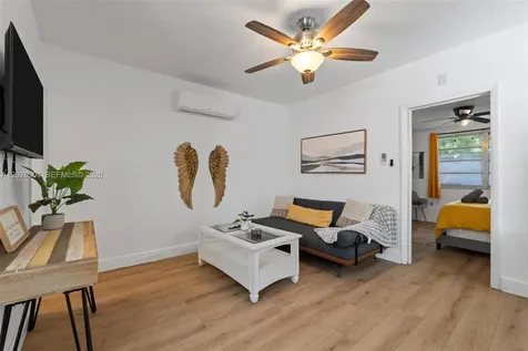 2453 SW 17th Street Miami FL 33145