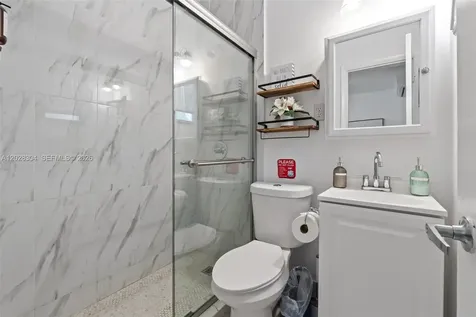 2453 SW 17th Street Miami FL 33145