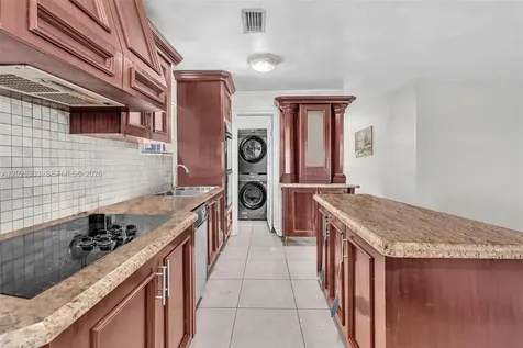 2631 NE 214th Street Miami FL 33180