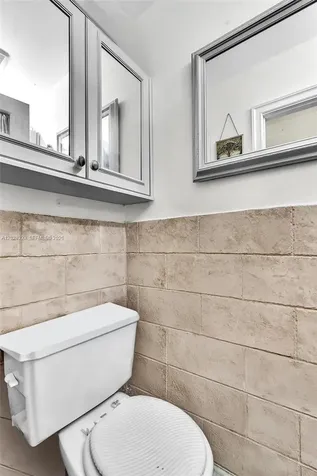 2631 NE 214th Street Miami FL 33180