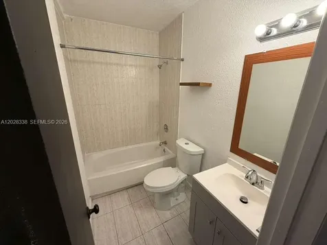 165 Lawn Way Miami Springs FL 33166