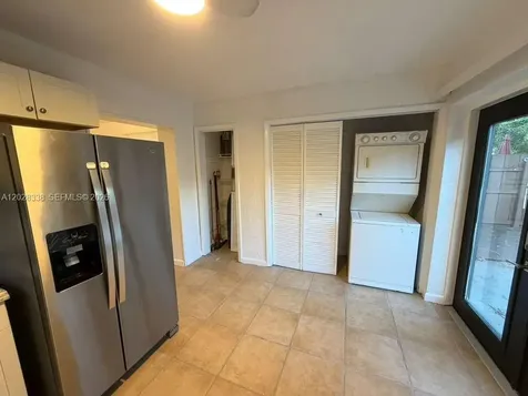165 Lawn Way Miami Springs FL 33166
