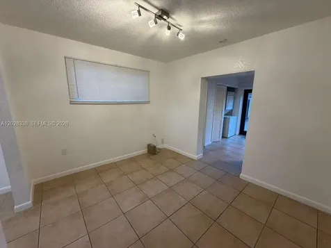 165 Lawn Way Miami Springs FL 33166