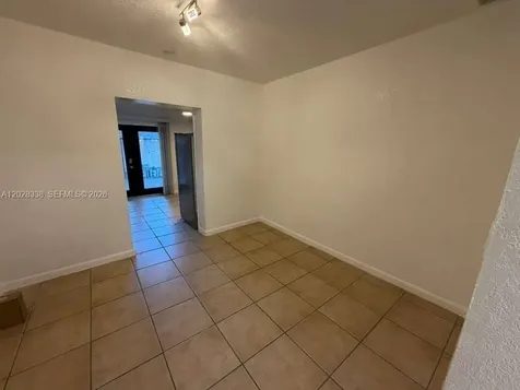 165 Lawn Way Miami Springs FL 33166