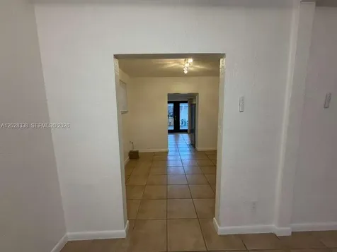 165 Lawn Way Miami Springs FL 33166