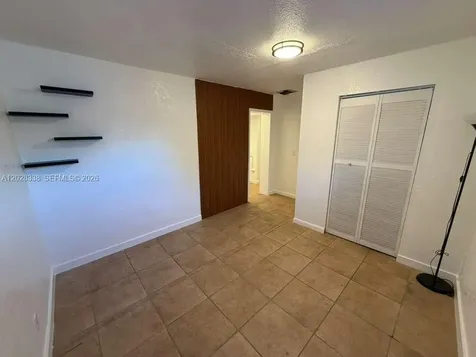 165 Lawn Way Miami Springs FL 33166
