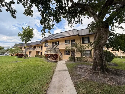 101 NW 93rd Avenue Pembroke Pines FL 33024