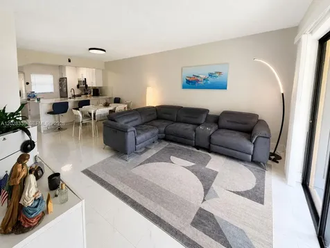 101 NW 93rd Avenue Pembroke Pines FL 33024