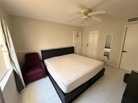 101 NW 93rd Avenue Pembroke Pines FL 33024