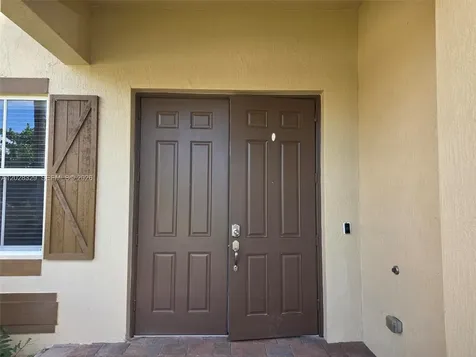 8671 Lakeside Bend Parkland FL 33076