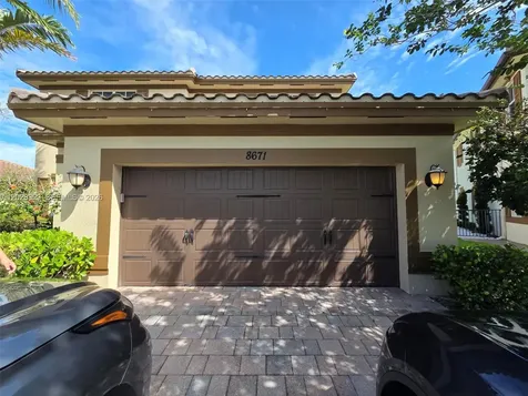 8671 Lakeside Bend Parkland FL 33076