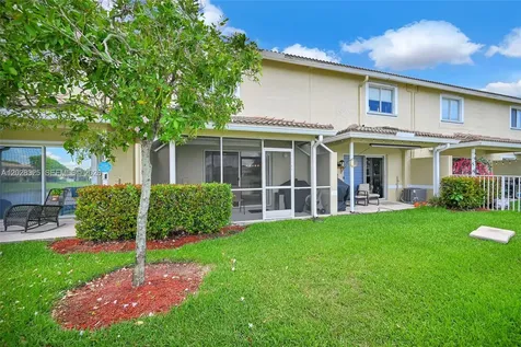 5927 Royal Way Tamarac FL 33321