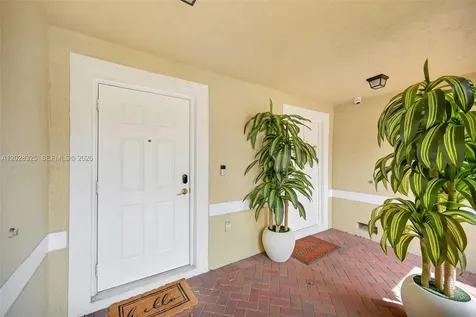 5927 Royal Way Tamarac FL 33321