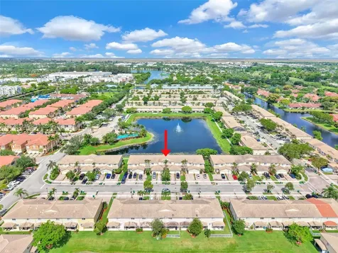 5927 Royal Way Tamarac FL 33321