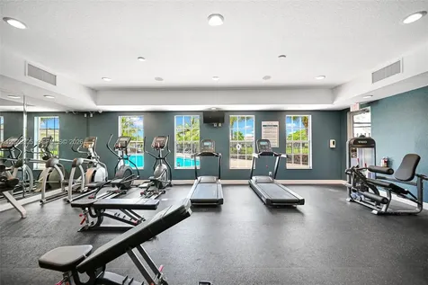 5927 Royal Way Tamarac FL 33321