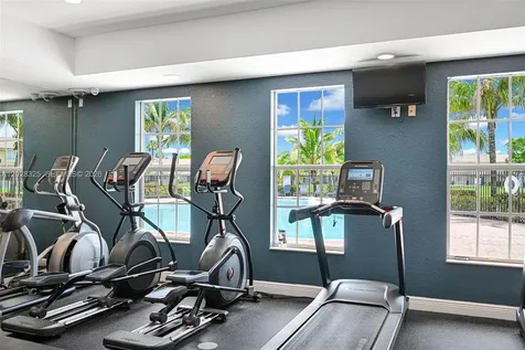 5927 Royal Way Tamarac FL 33321