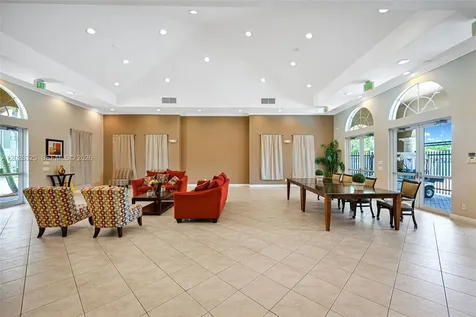 5927 Royal Way Tamarac FL 33321