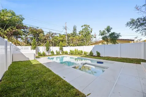 1135 NE 11th Avenue Fort Lauderdale FL 33304