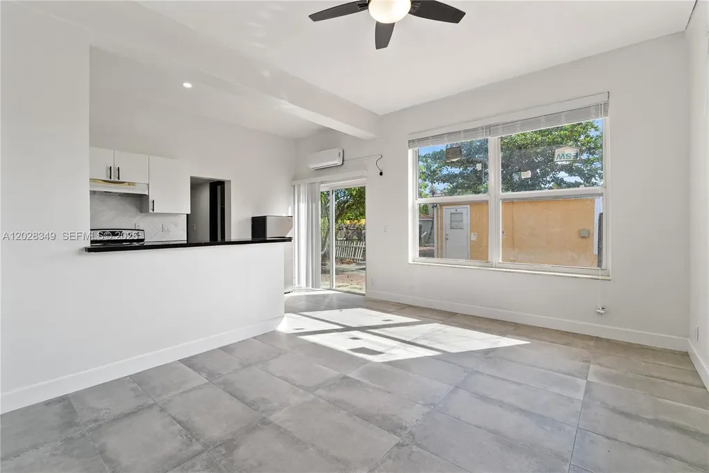 2204 Mckinley Street Hollywood FL 33020