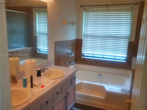 1641 Spring Oaks Lane Jacksonville FL 32221