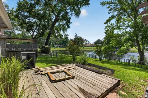 1641 Spring Oaks Lane Jacksonville FL 32221