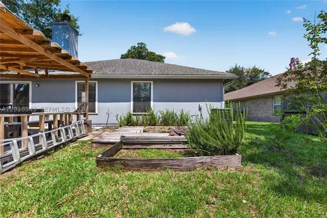 1641 Spring Oaks Lane Jacksonville FL 32221