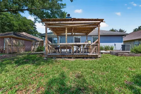 1641 Spring Oaks Lane Jacksonville FL 32221