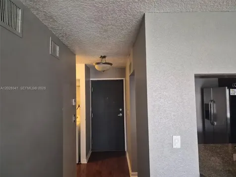 7175 Orange Drive Davie FL 33314