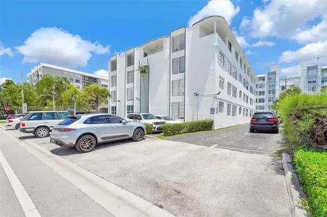 1075 93rd Street Bay Harbor Islands FL 33154