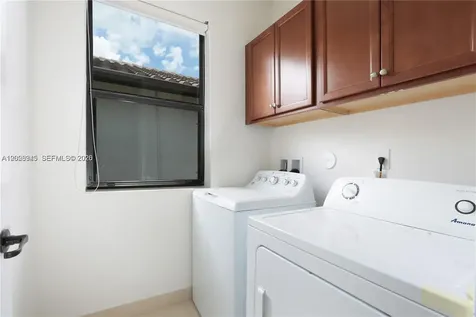 9717 W 34th Lane Hialeah FL 33018