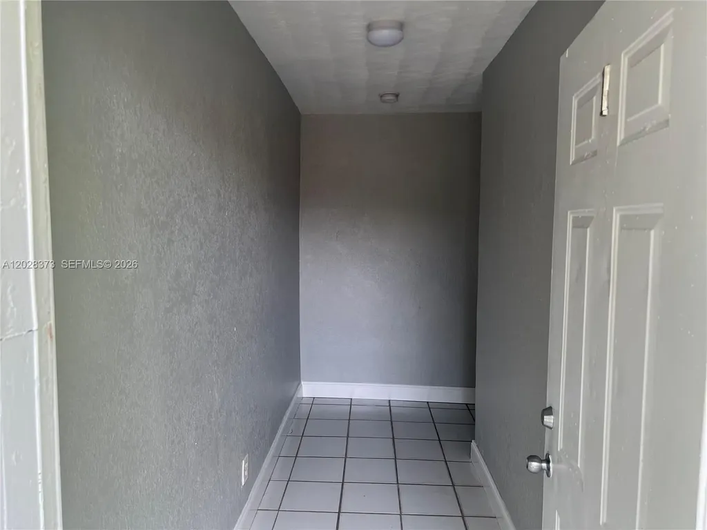 2118 N 19th Avenue Hollywood FL 33020