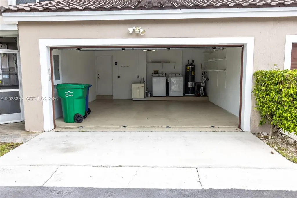 10560 NW 57th Court Coral Springs FL 33076