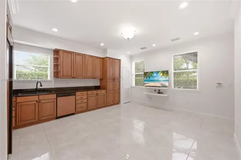 2608 Oakbrook Court Weston FL 33332