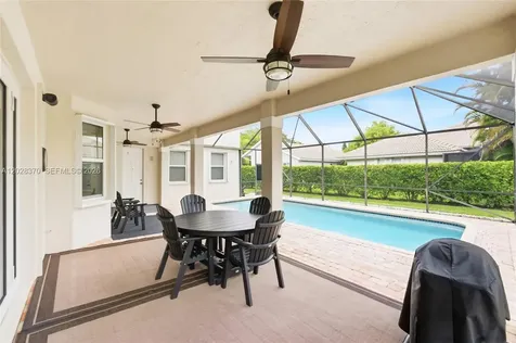 2608 Oakbrook Court Weston FL 33332
