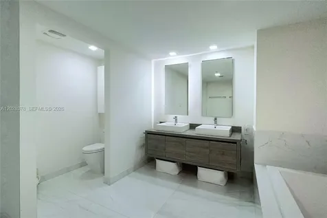 Sunny Isles Beach FL 33160