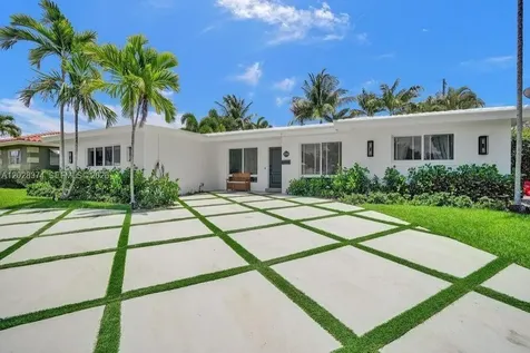 2080 NE 65th Street Fort Lauderdale FL 33308