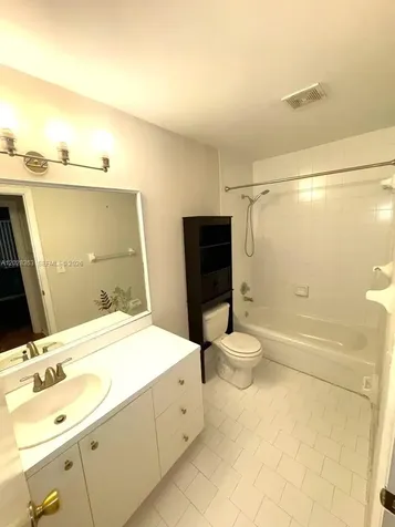 3263 NW 44th Street Oakland Park FL 33309