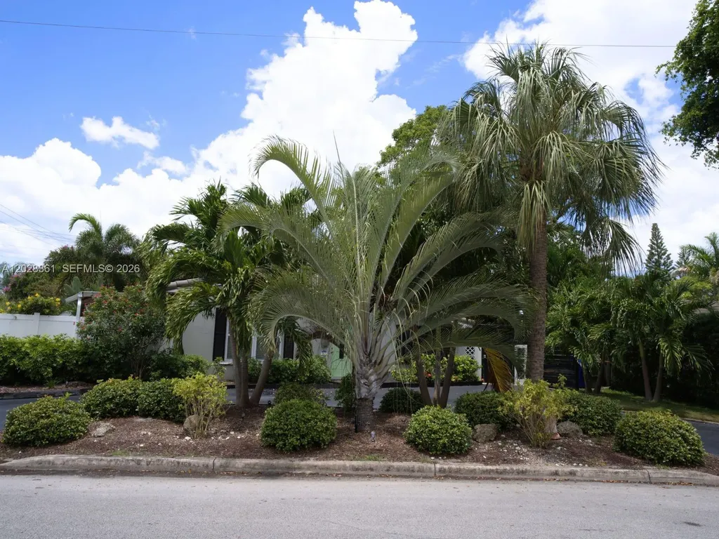 1701 NE 16th Avenue Fort Lauderdale FL 33305