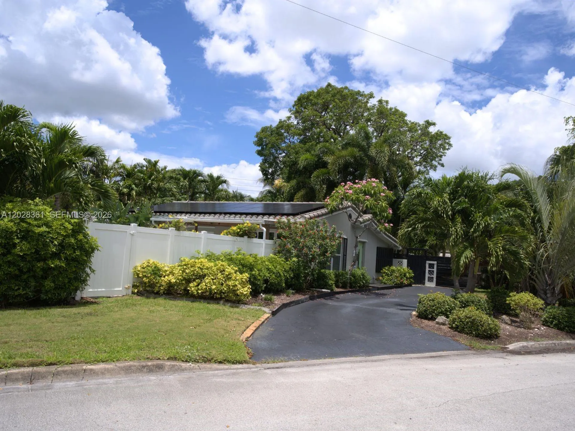 1701 NE 16th Avenue Fort Lauderdale FL 33305