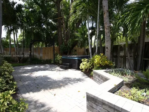 1701 NE 16th Avenue Fort Lauderdale FL 33305