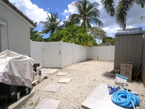 1701 NE 16th Avenue Fort Lauderdale FL 33305
