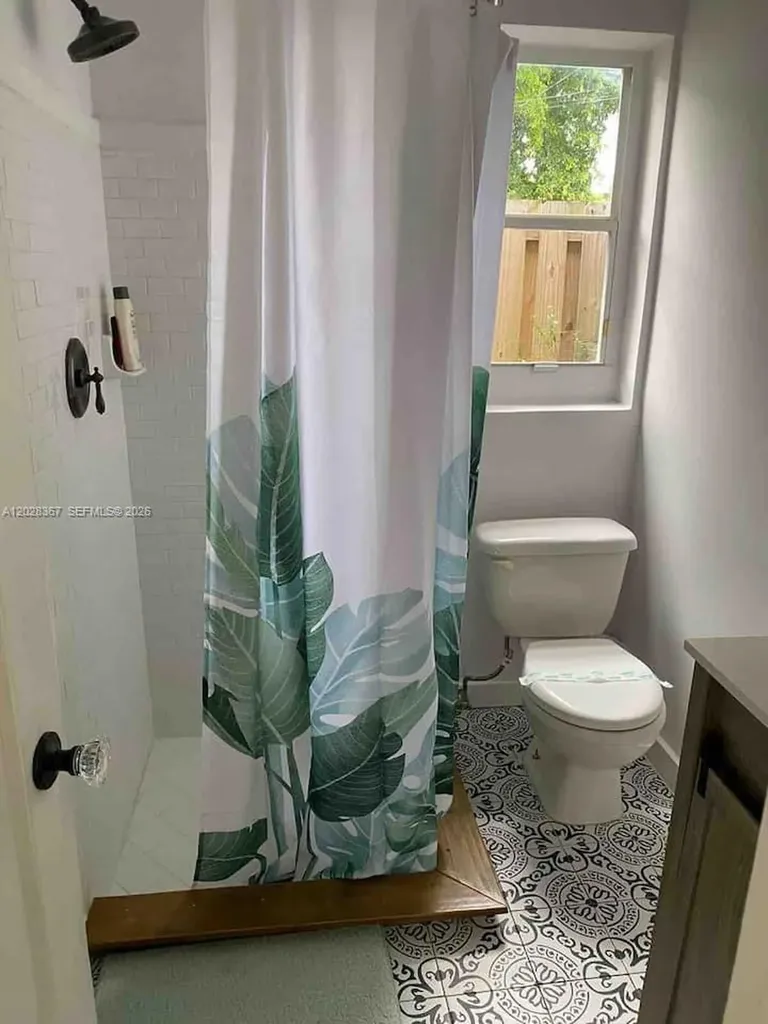 1516 S 17th Avenue Hollywood FL 33020