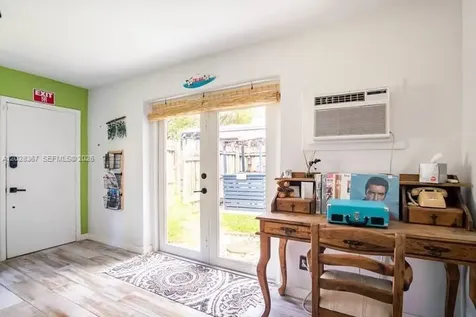 1516 S 17th Avenue Hollywood FL 33020