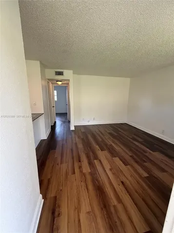 5168 NE 6th Avenue Oakland Park FL 33334