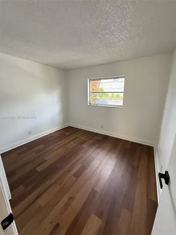 5168 NE 6th Avenue Oakland Park FL 33334
